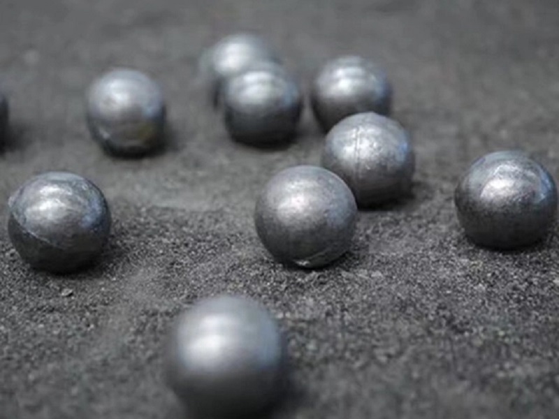 Low Chrome Balls: Economical and Durable Traditional Grinding Media